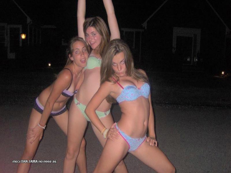 15P Pictures of sizzling hot teen amateur girlfriends caught on camera