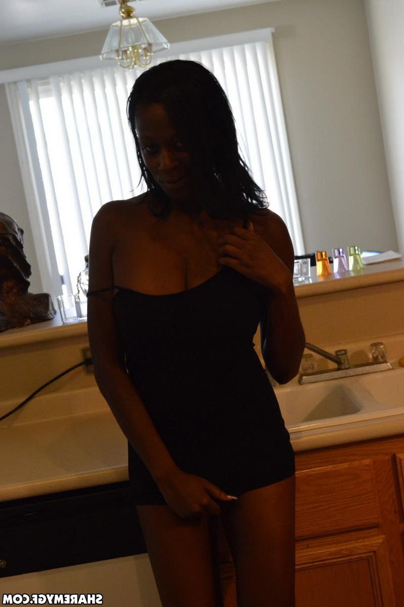 12P Ebony girlfriend takes random pictures of her big tits and round ass