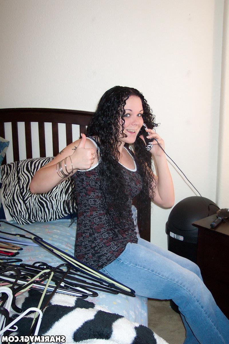 12P Hot girlfriends taking selfie pictures with their phones