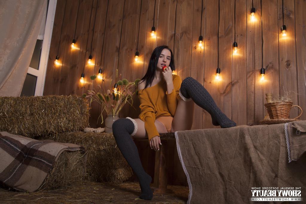 20P Brunette teen Susie strips for you in "In Lights"