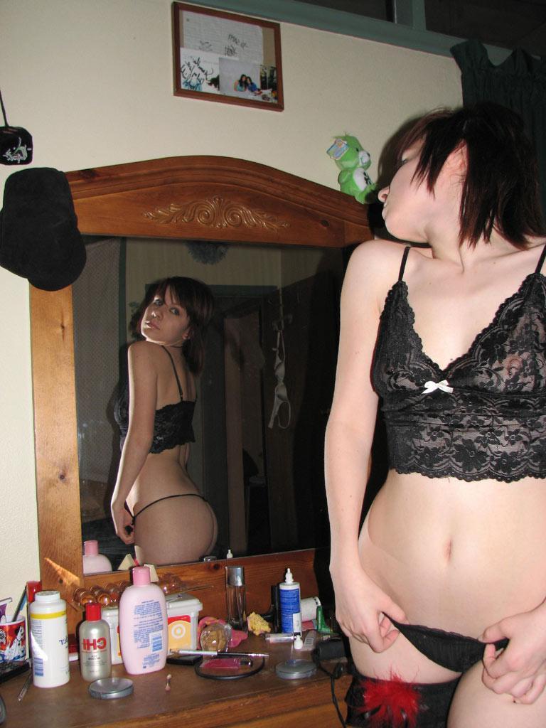15P Pictures of a hot emo teen getting naughty on camera