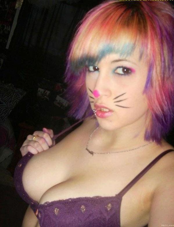 15P Pictures of super hot self shot emo teens doing their thing