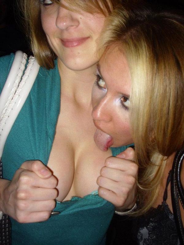 15P Pictures of crazy hot teen girls showing their bodies