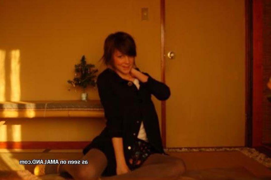 15P Pictures of a cute girlfriend caught on camera