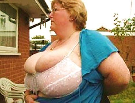 22P Do You Love Huge Tits?