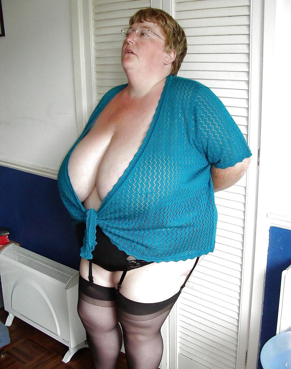 22P Do You Love Huge Tits?