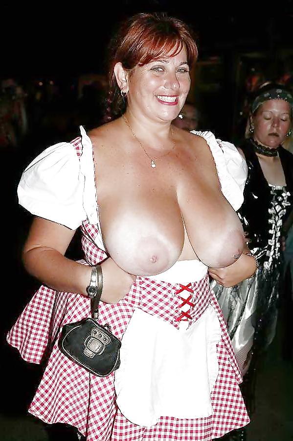 25P Nice saggy Tits (mix) -  nette, niedliche + schlaffe