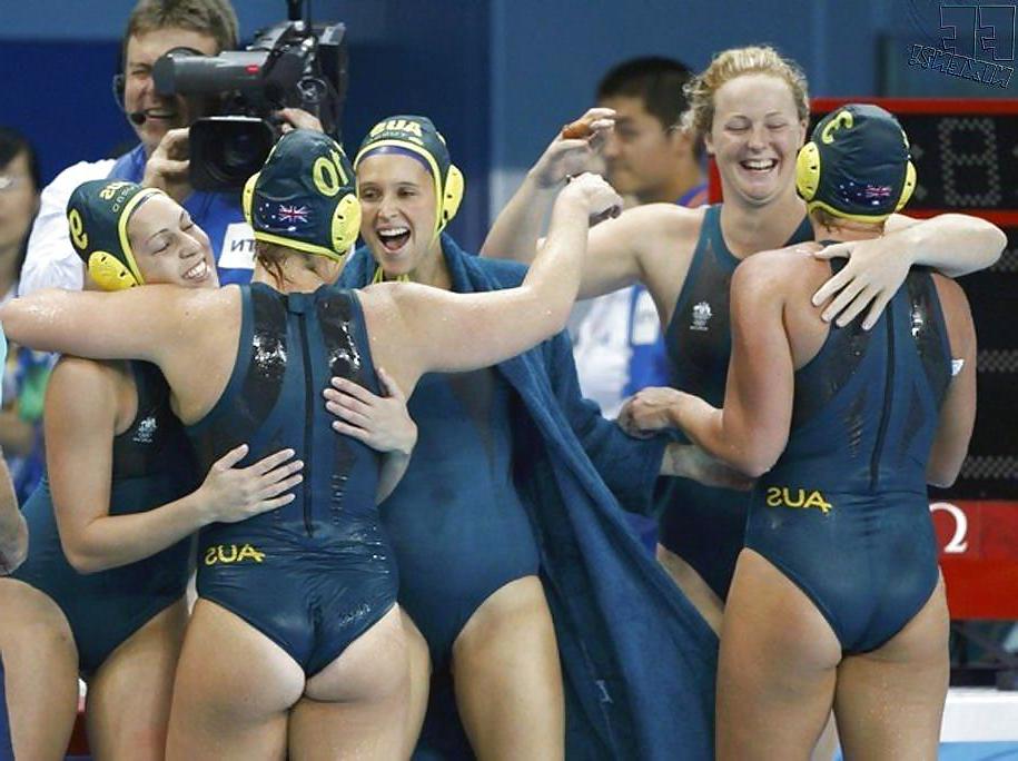 16P Sport girls ass 