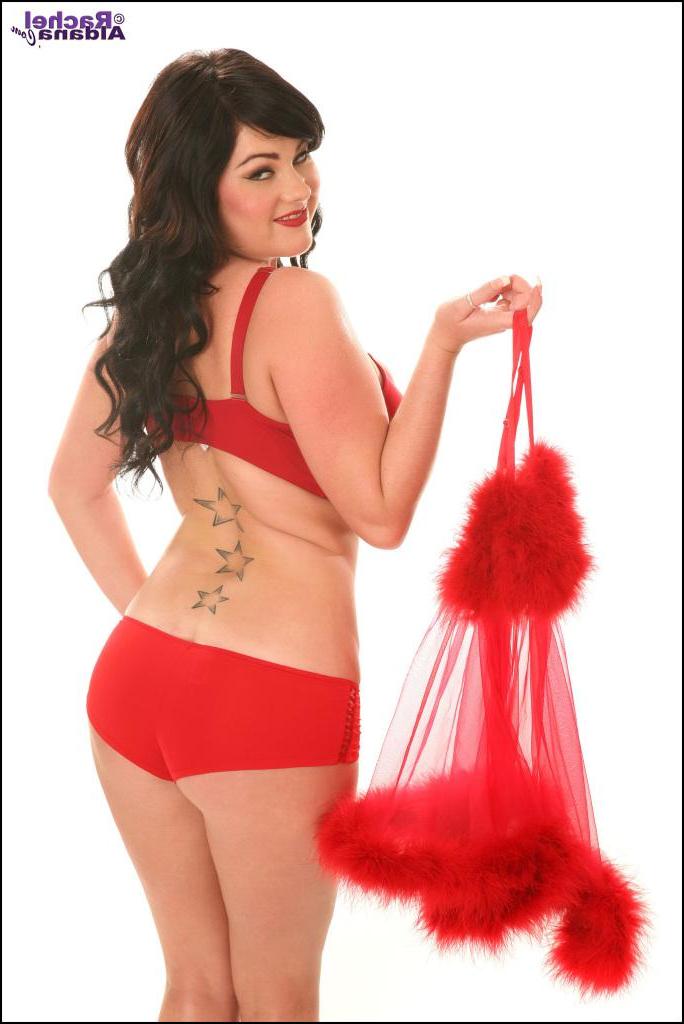 15P Rachel Aldana removes her red bra to reveal her massive titties