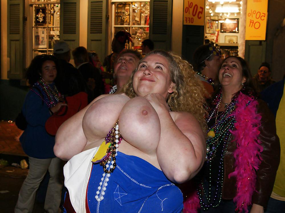 20P Busty women 124 (Saggy tits special)