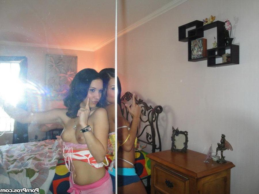 16P Two hot coeds give a crazy threesome