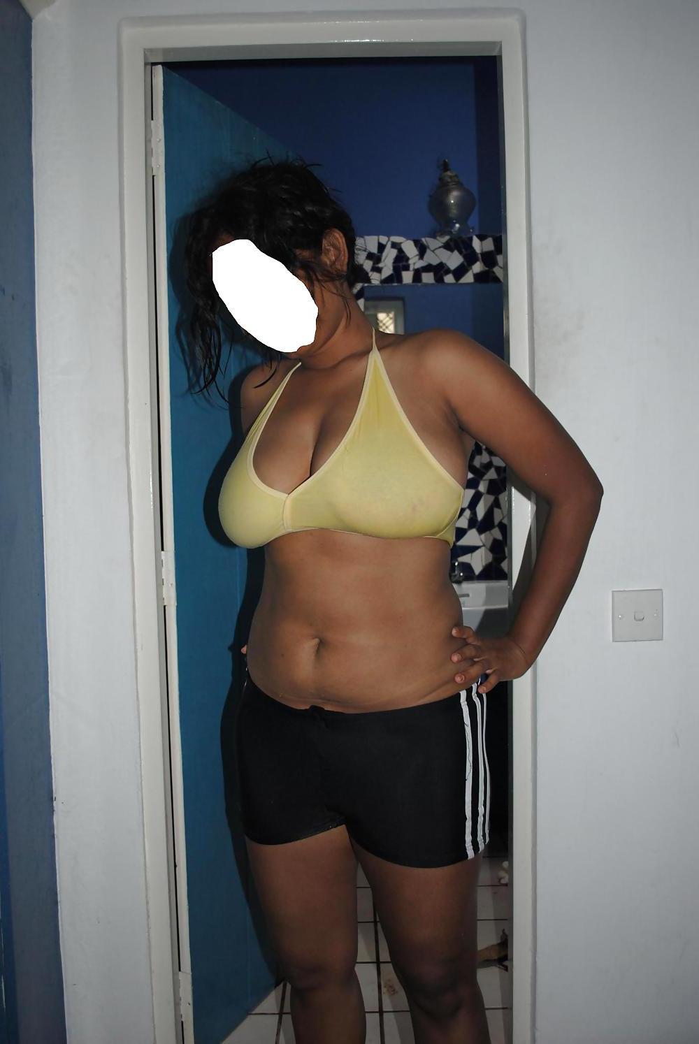 25P Hot Indian Pics