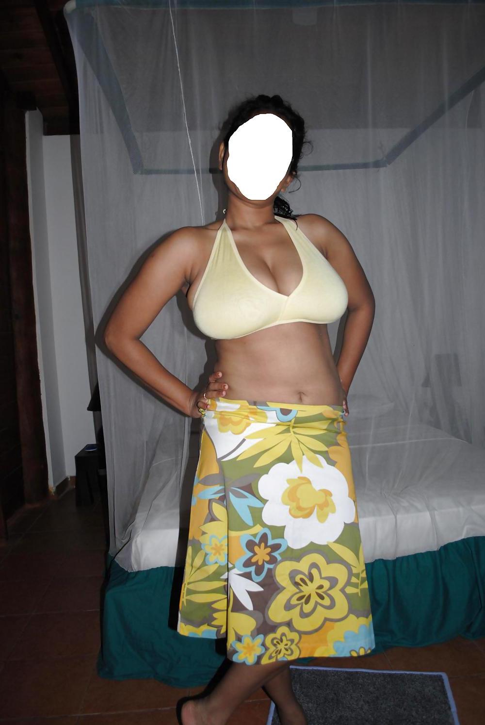 25P Hot Indian Pics