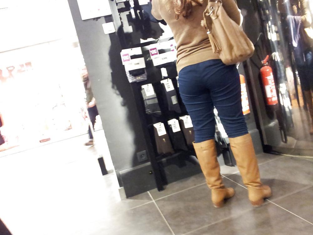 18P Beurette booty