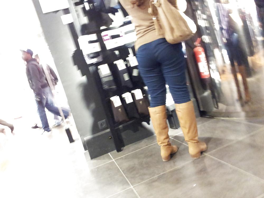 18P Beurette booty
