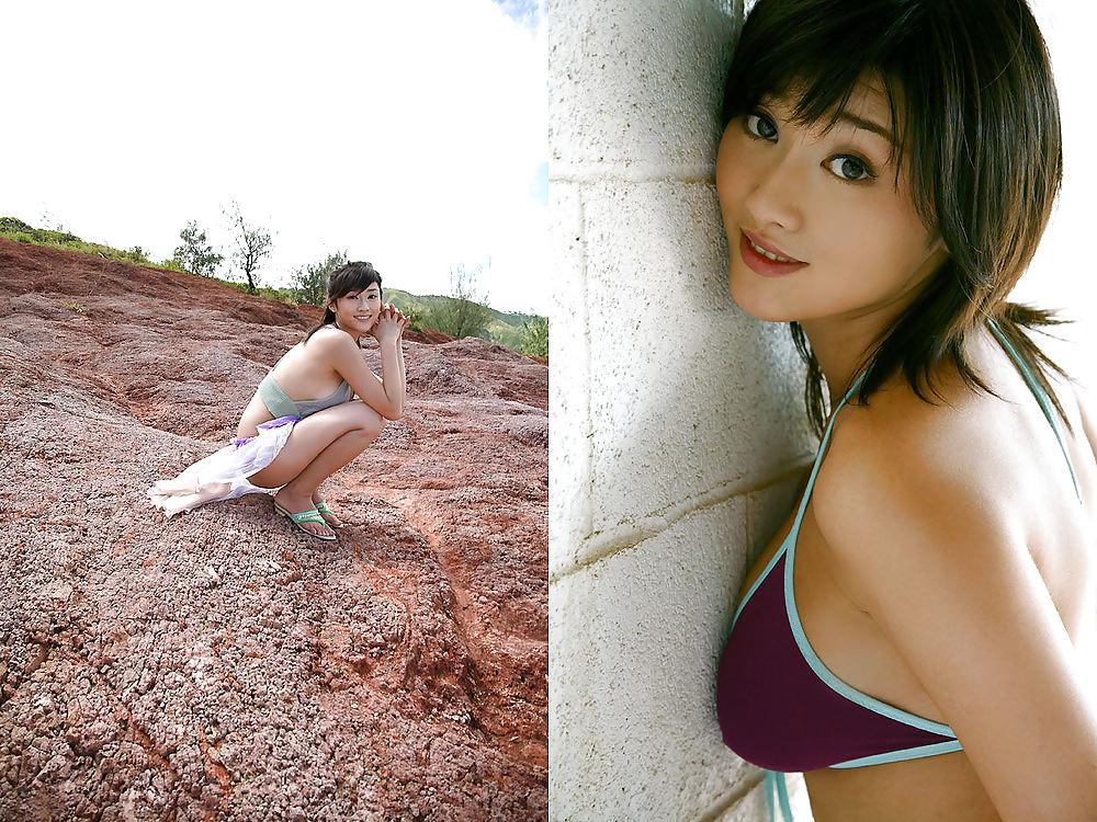 25P Japanese Bikini Babes-Mikie Hara (1)