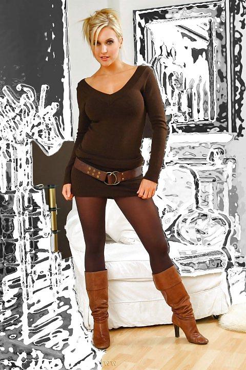 25P Girls in boots