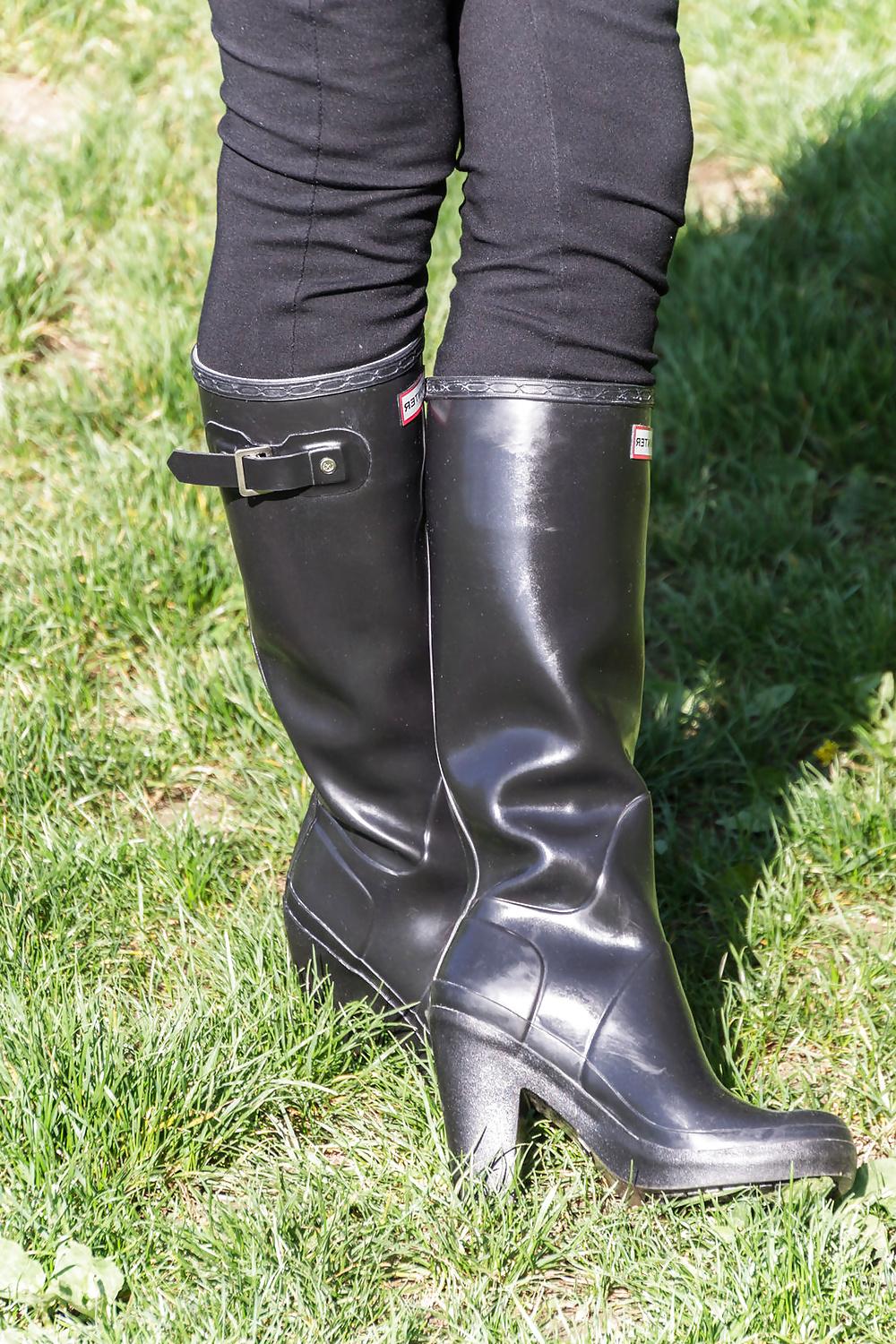 16P Boots