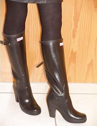 16P Boots