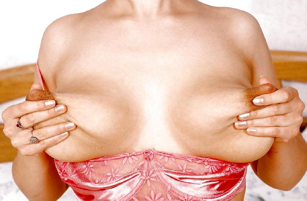 24P ELENA SAGGY TITS