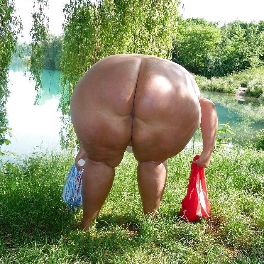 25P Massive Fleshy Buttocks 15