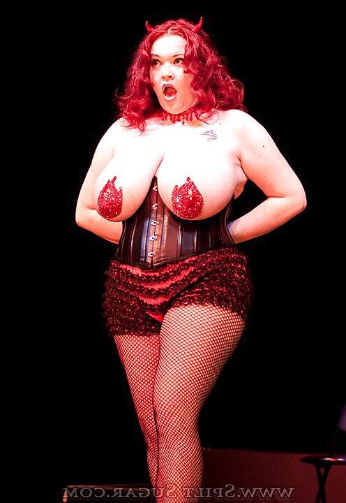 6P Dream Girl with HUGE Tits