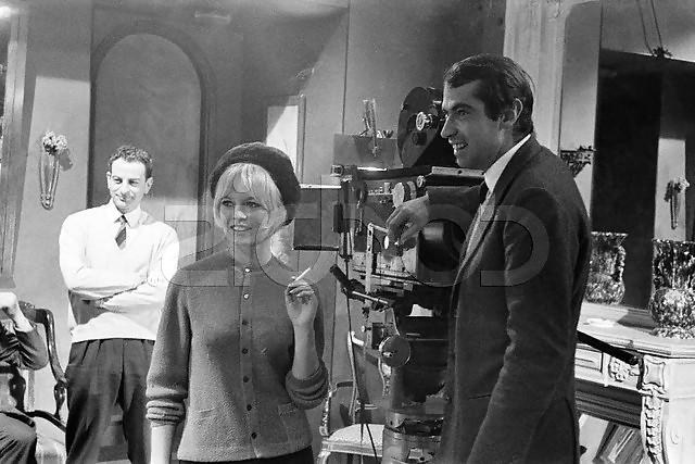 25P Bridgitte Bardow Smoking