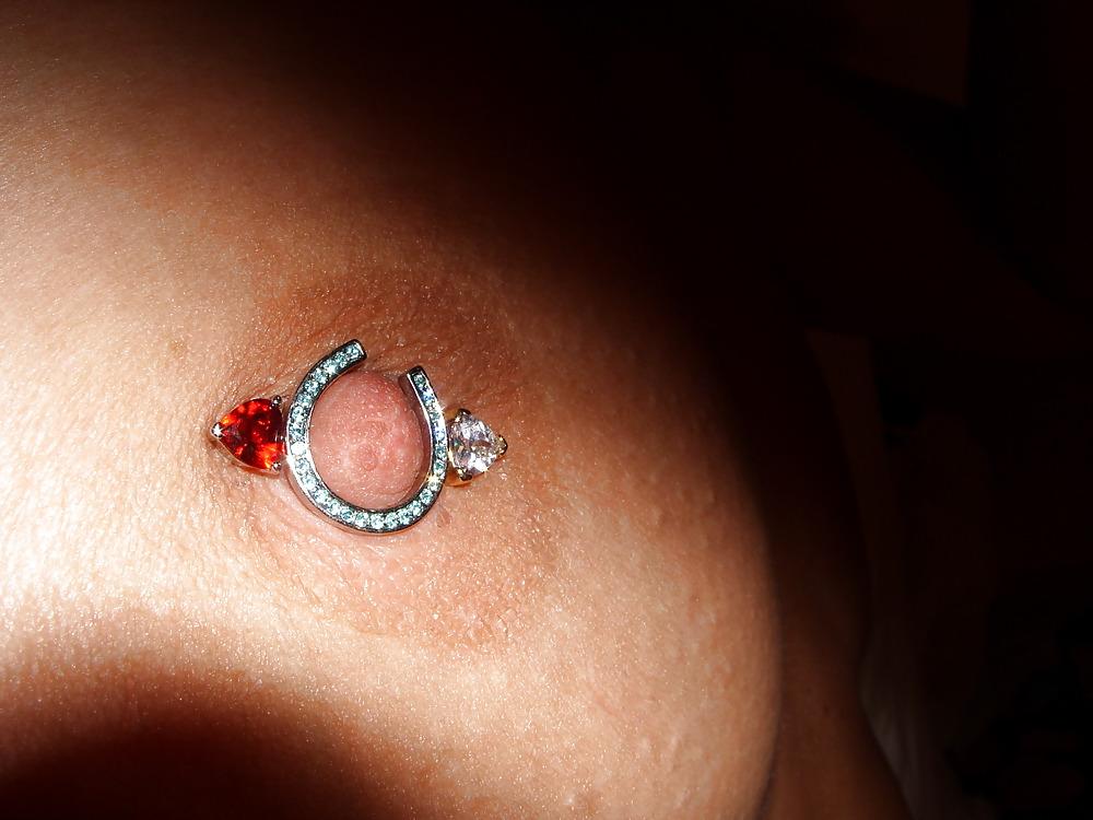 14P Big Tit Nipple Piercing