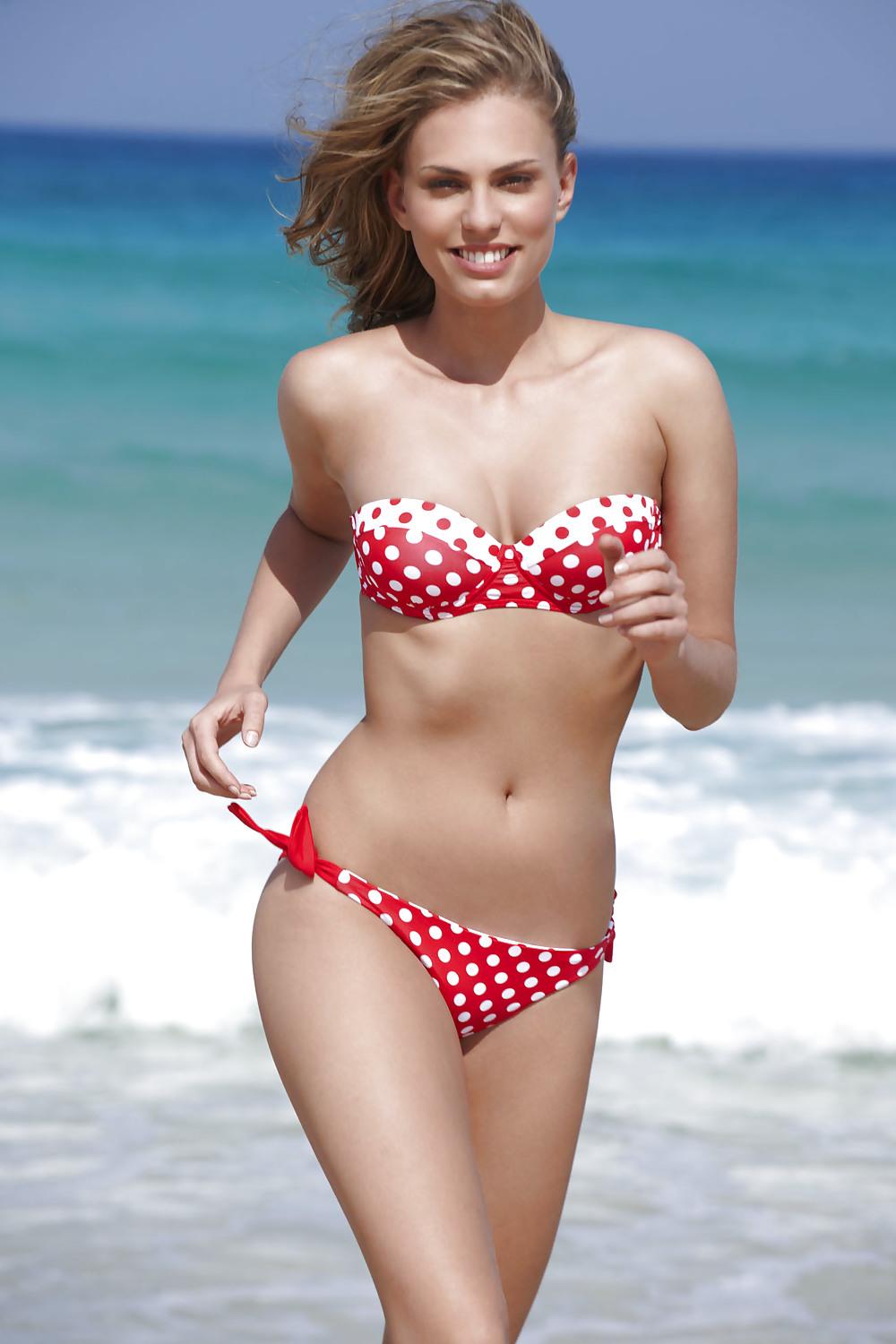 25P Aniko Michnyaova Moontide Swimwear 2011 Photoshoot