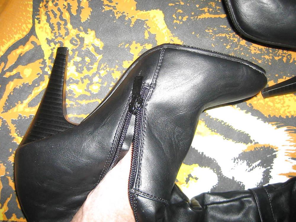 19P Fun with boots