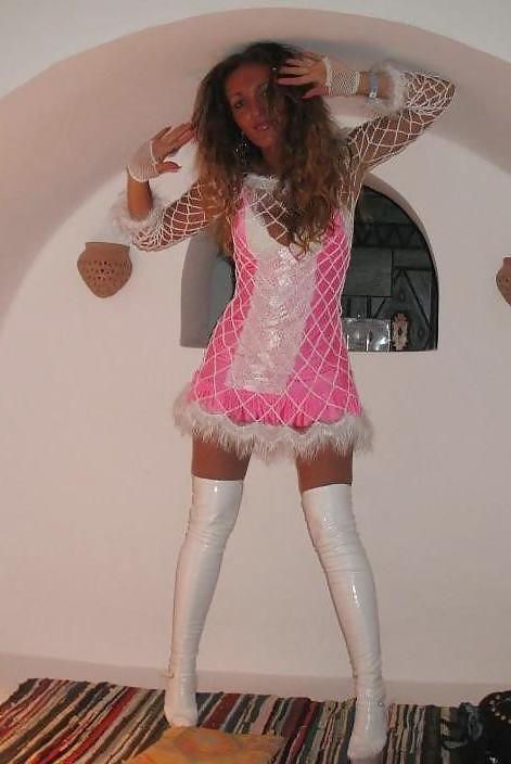 25P Hot Sluts In White Boots