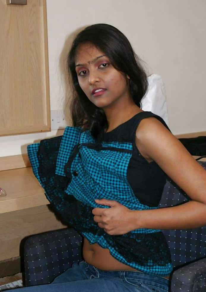 5P Indian girl striptease part 8