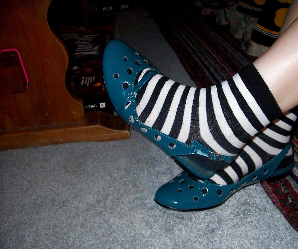 25P Girls in socks 2