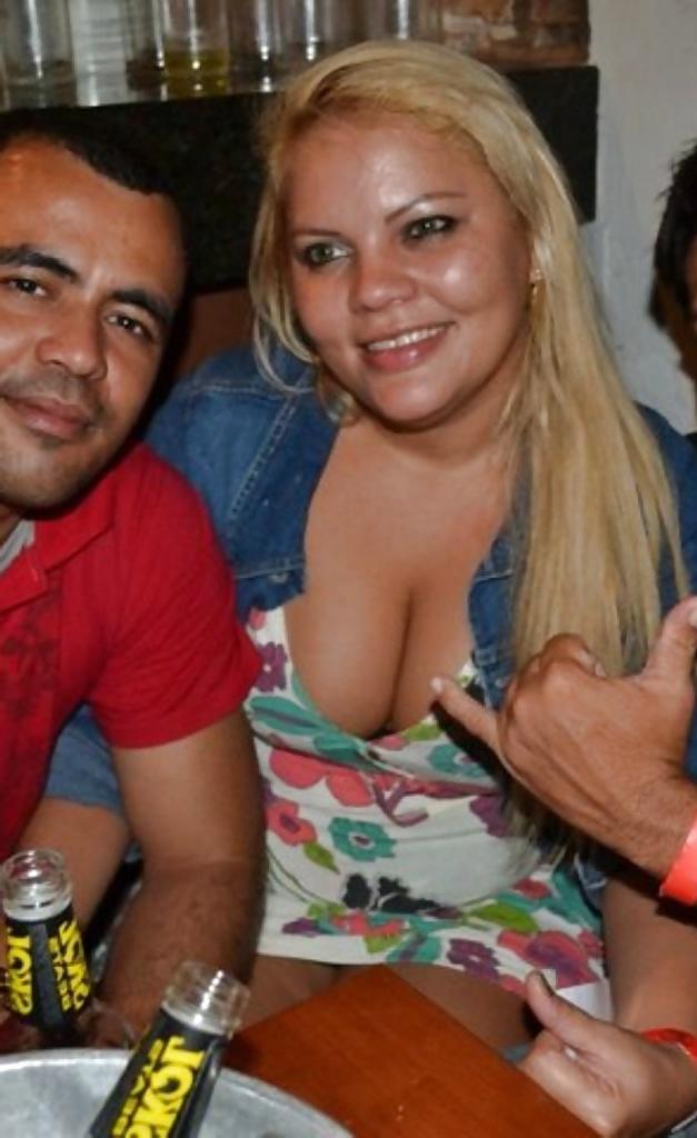 25P Cleavage and Big Boobs 1