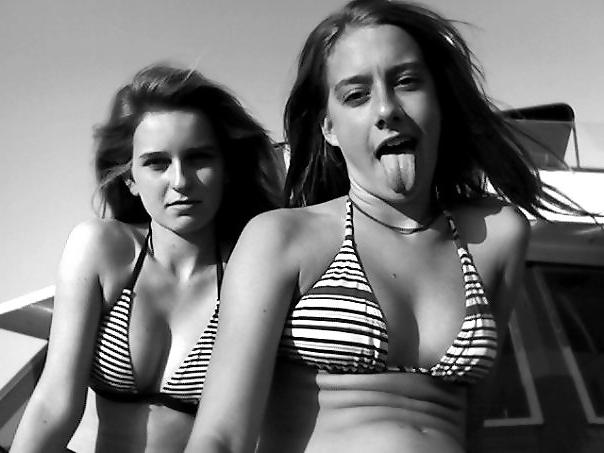 15P Crazy teen bitches -01- which one would u fuck ?