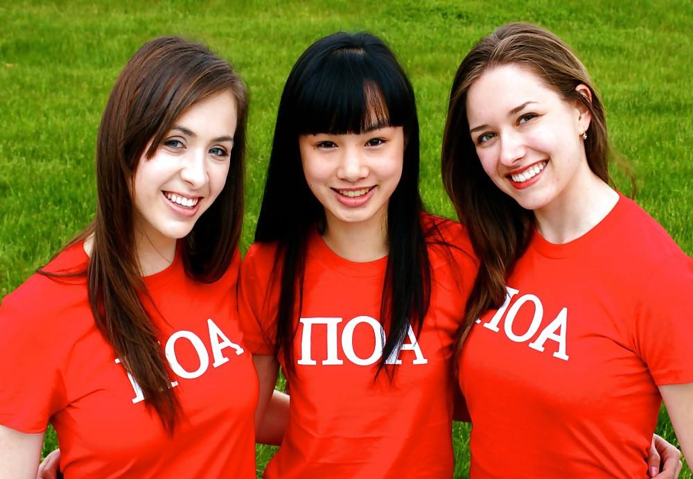 8P Hot Sorority Girls