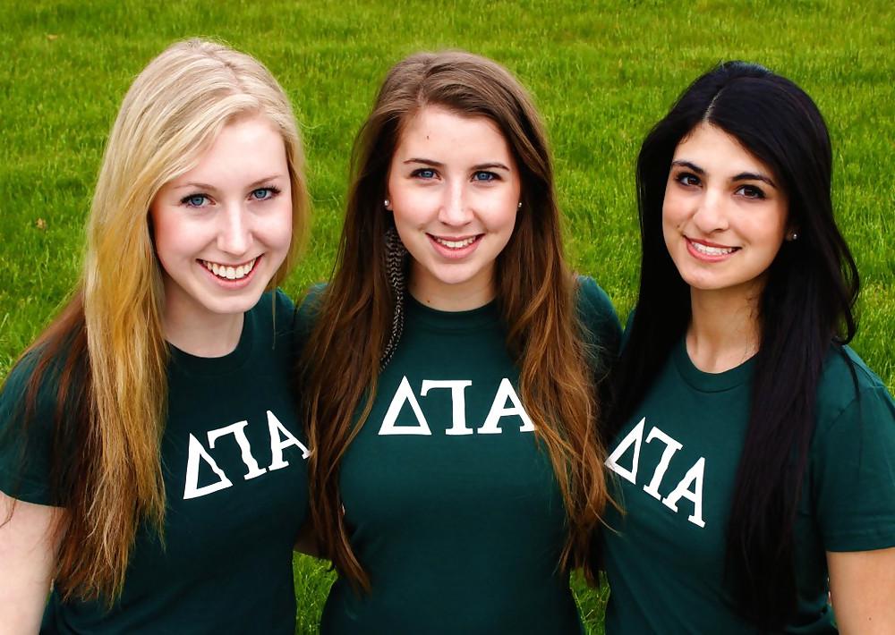 8P Hot Sorority Girls