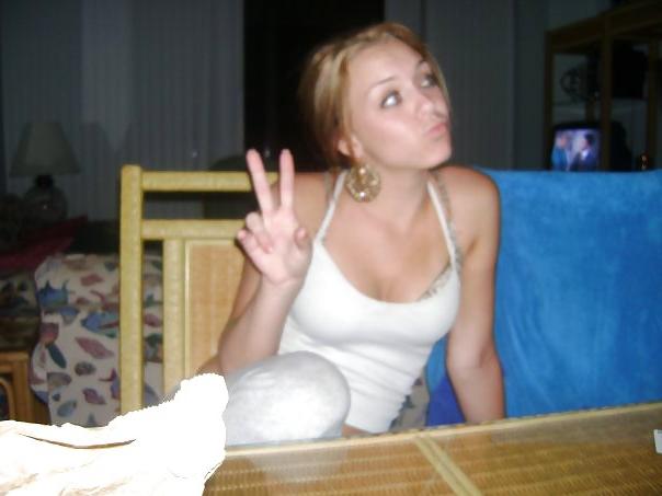 20P Crazy teen bitches -02- which one would u fuck ?