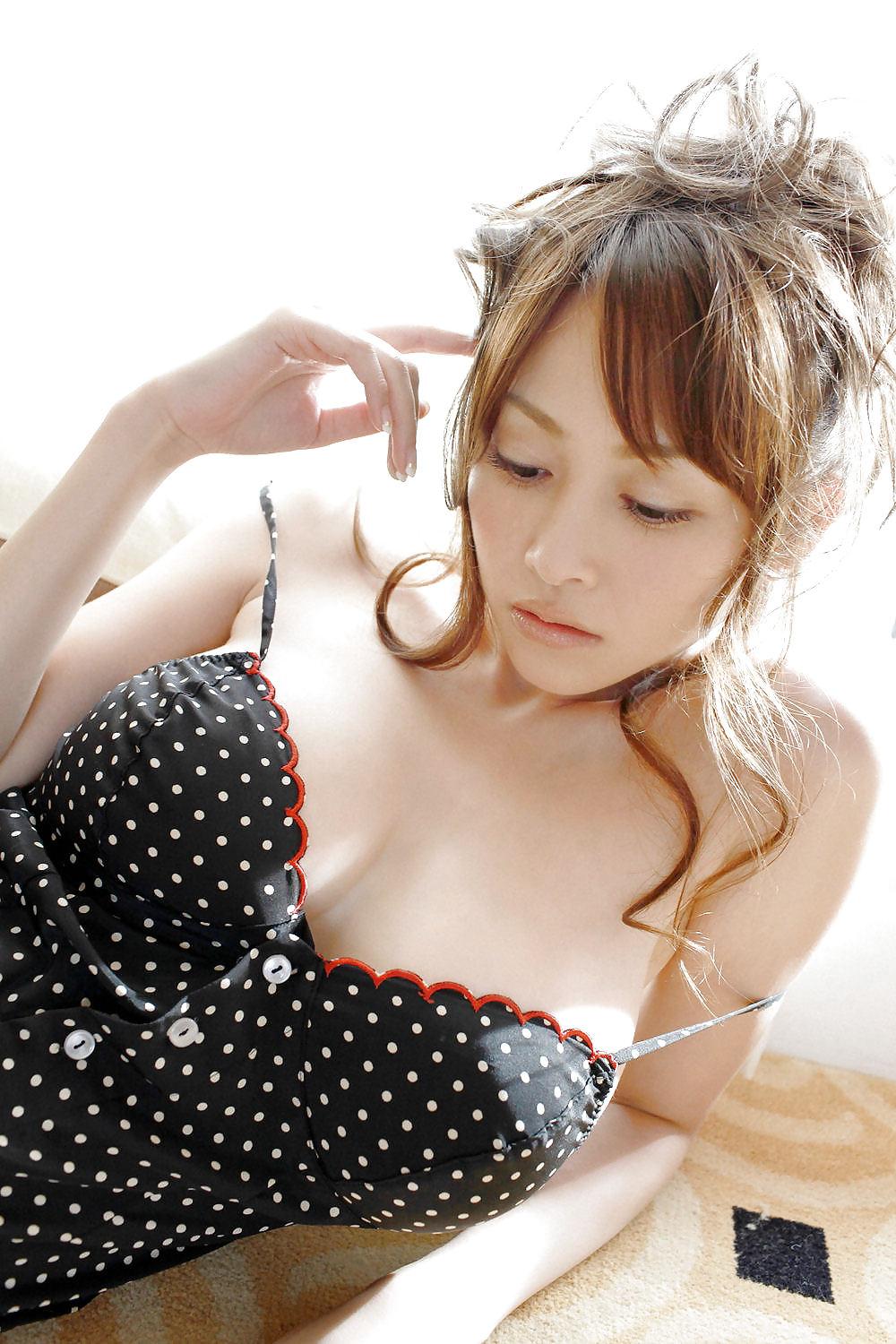 25P Japanese Bikini Babes-Anri Sugihara (14)