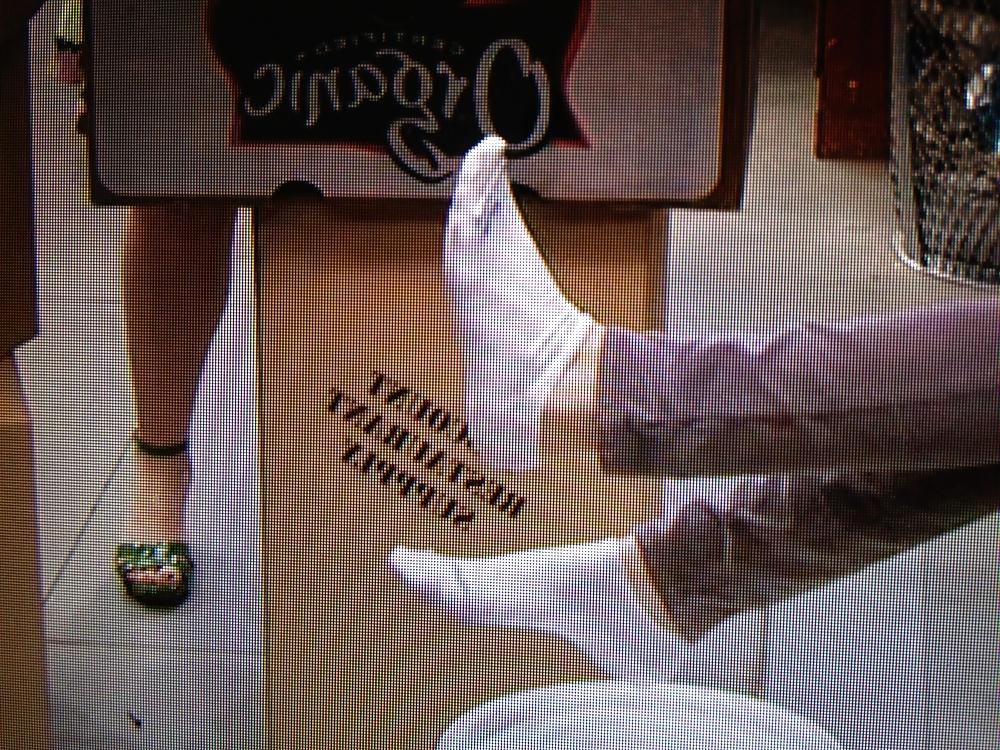 8P Selena Gomez Wearing White Socks (High Quality)