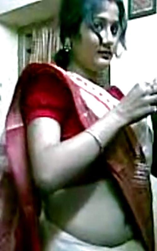 17P Hot indian aunty