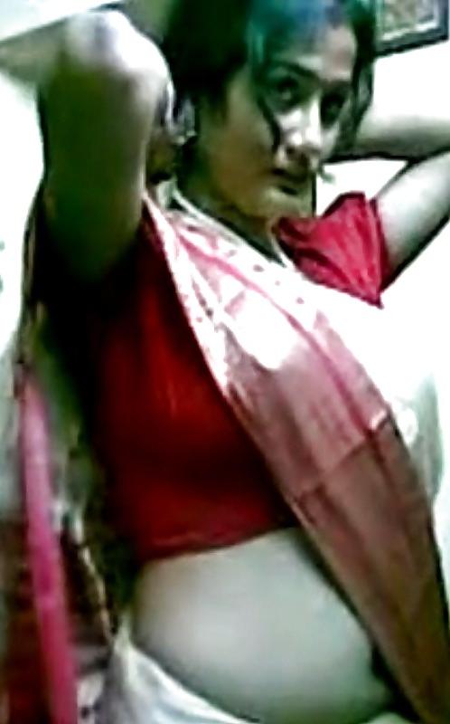 17P Hot indian aunty