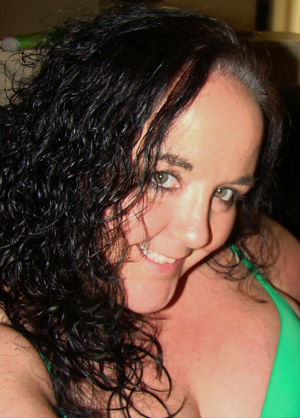 19P Mature american bitch 