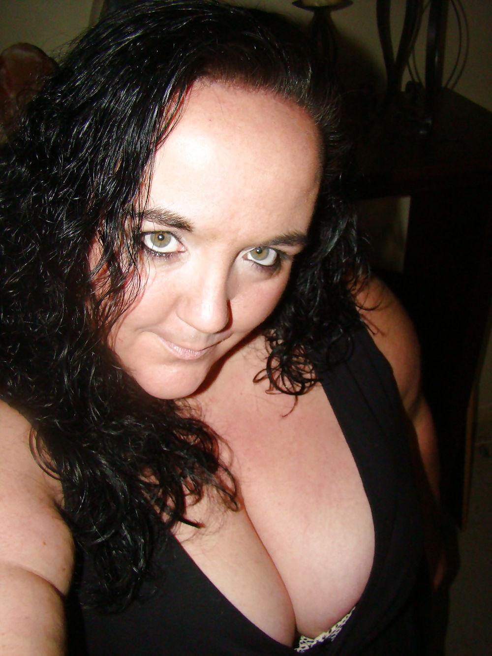19P Mature american bitch 