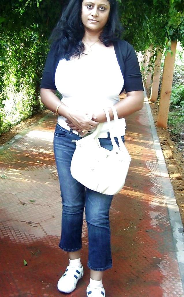 25P Indian divorced wife (HOTTY)