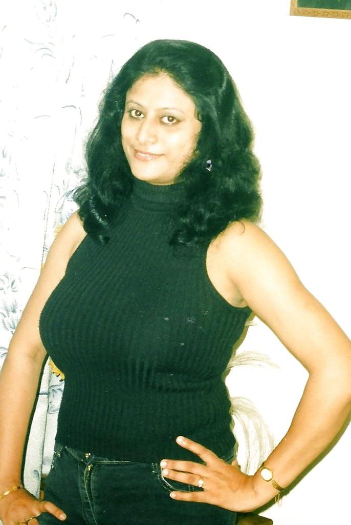 25P Indian divorced wife (HOTTY)
