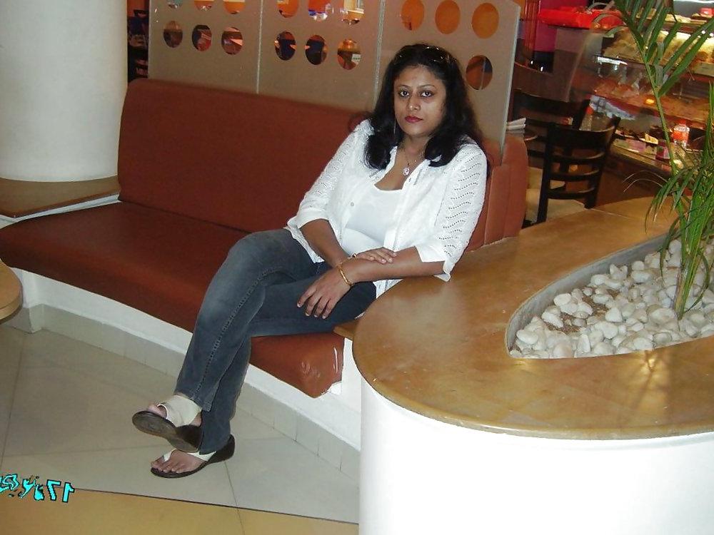 25P Indian divorced wife (HOTTY)