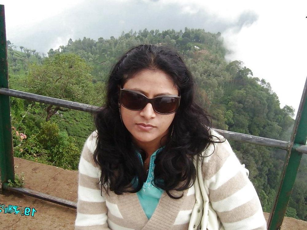 25P Indian divorced wife (HOTTY)