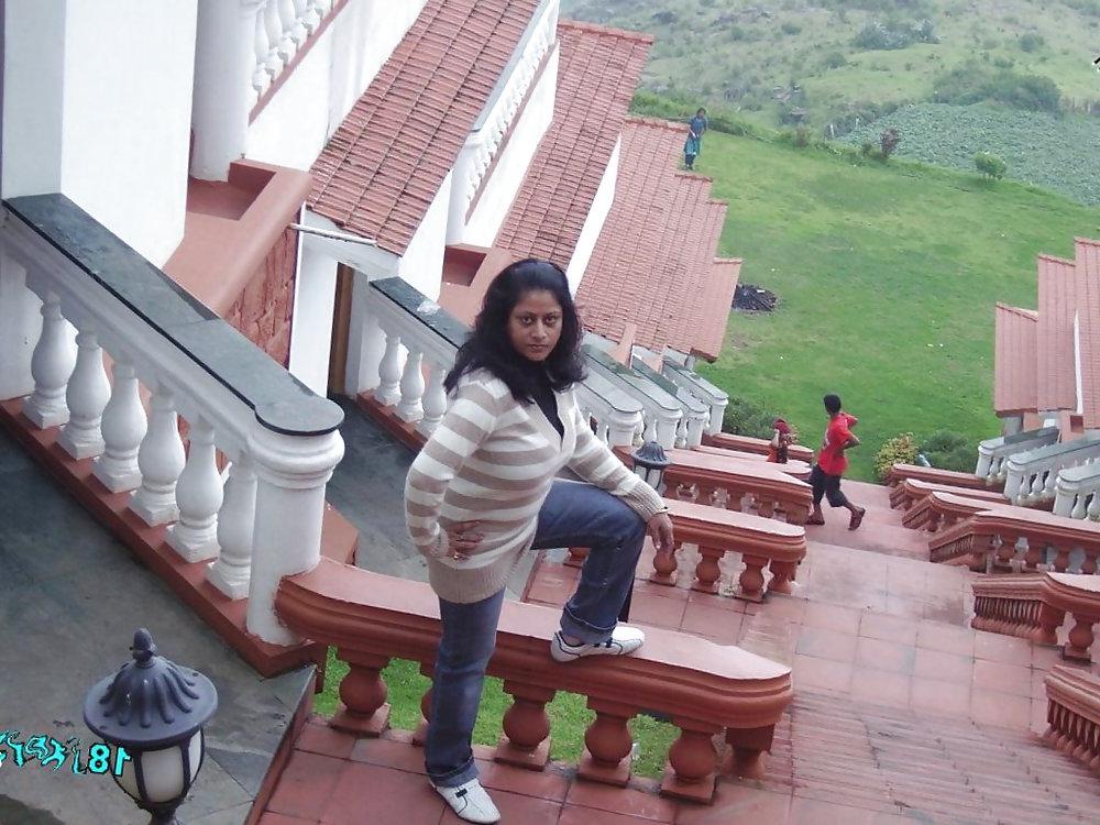 25P Indian divorced wife (HOTTY)