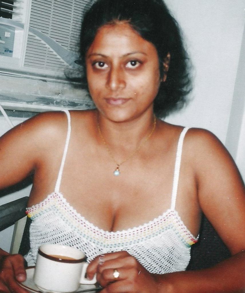 25P Indian divorced wife (HOTTY)